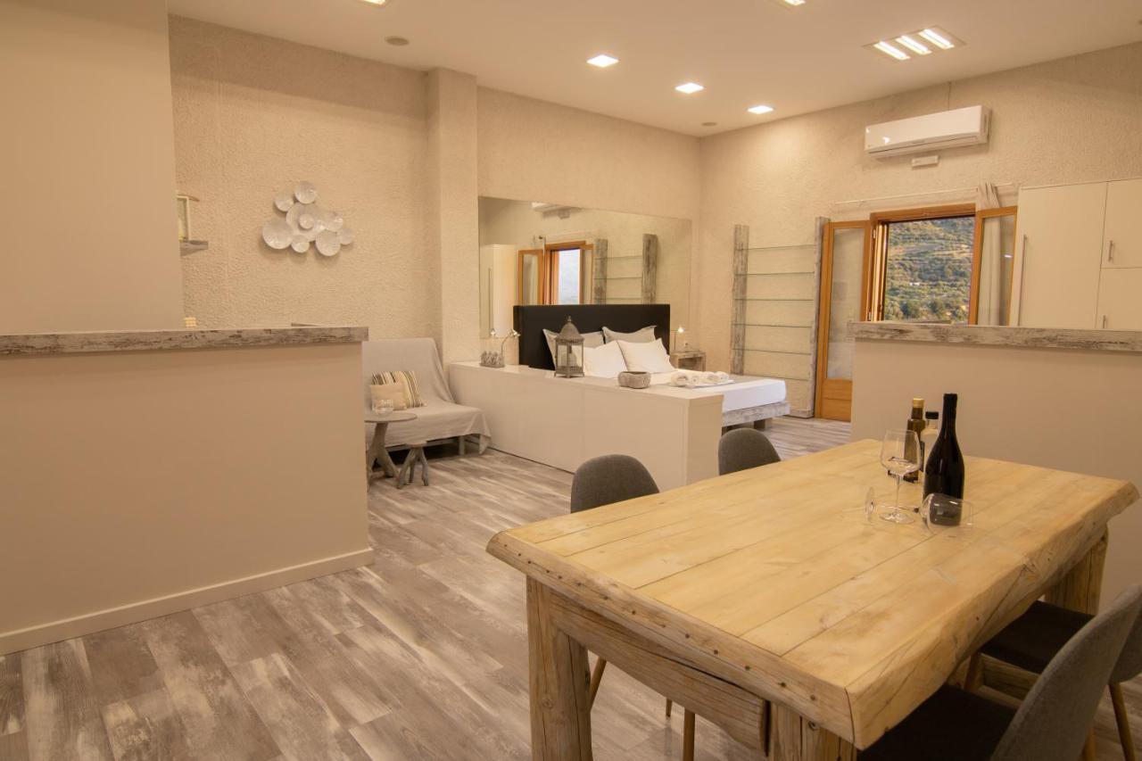 The Mountain House - Authentic Cretan Hideaway - Breathtaking And Nature Views * Tourlotí