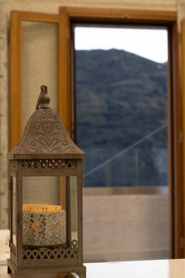 The Mountain House - Authentic Cretan Hideaway - Breathtaking And Nature Views Tourloti