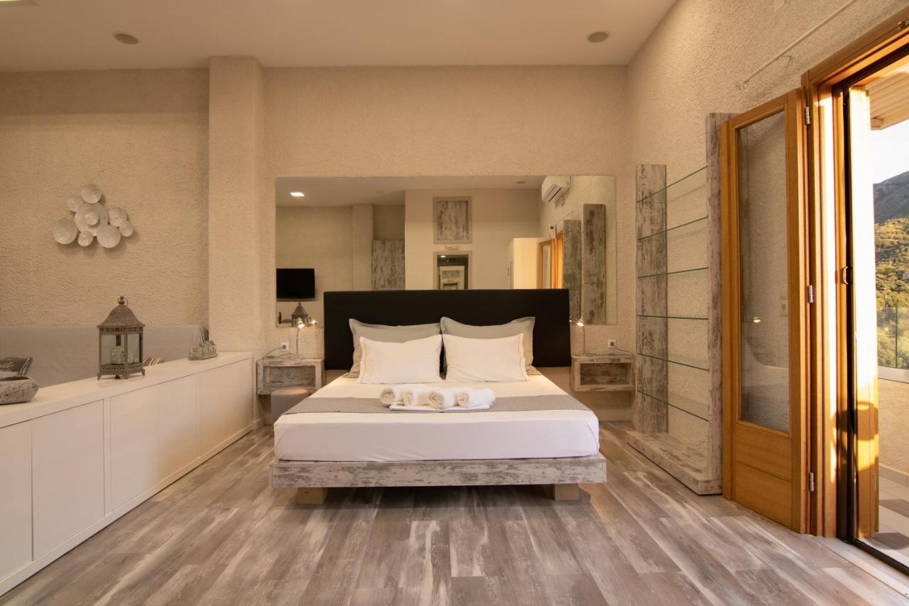Апартаменты The Mountain House - Authentic Cretan Hideaway - Breathtaking And Nature Views