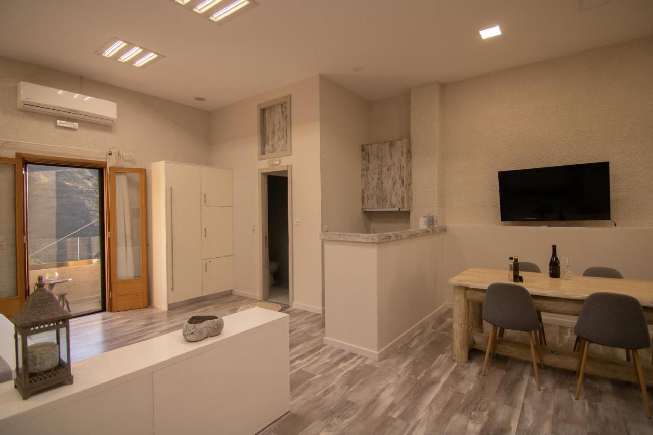 Apartment The Mountain House - Authentic Cretan Hideaway - Breathtaking And Nature Views
